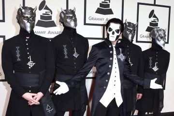 Ghost invita a varias estrellas del metal al video de “Dance Macabre”. Cusica Plus.