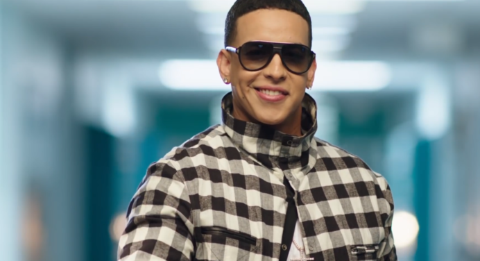 Daddy Yankee hace trap en su nuevo sencillo «Hielo»