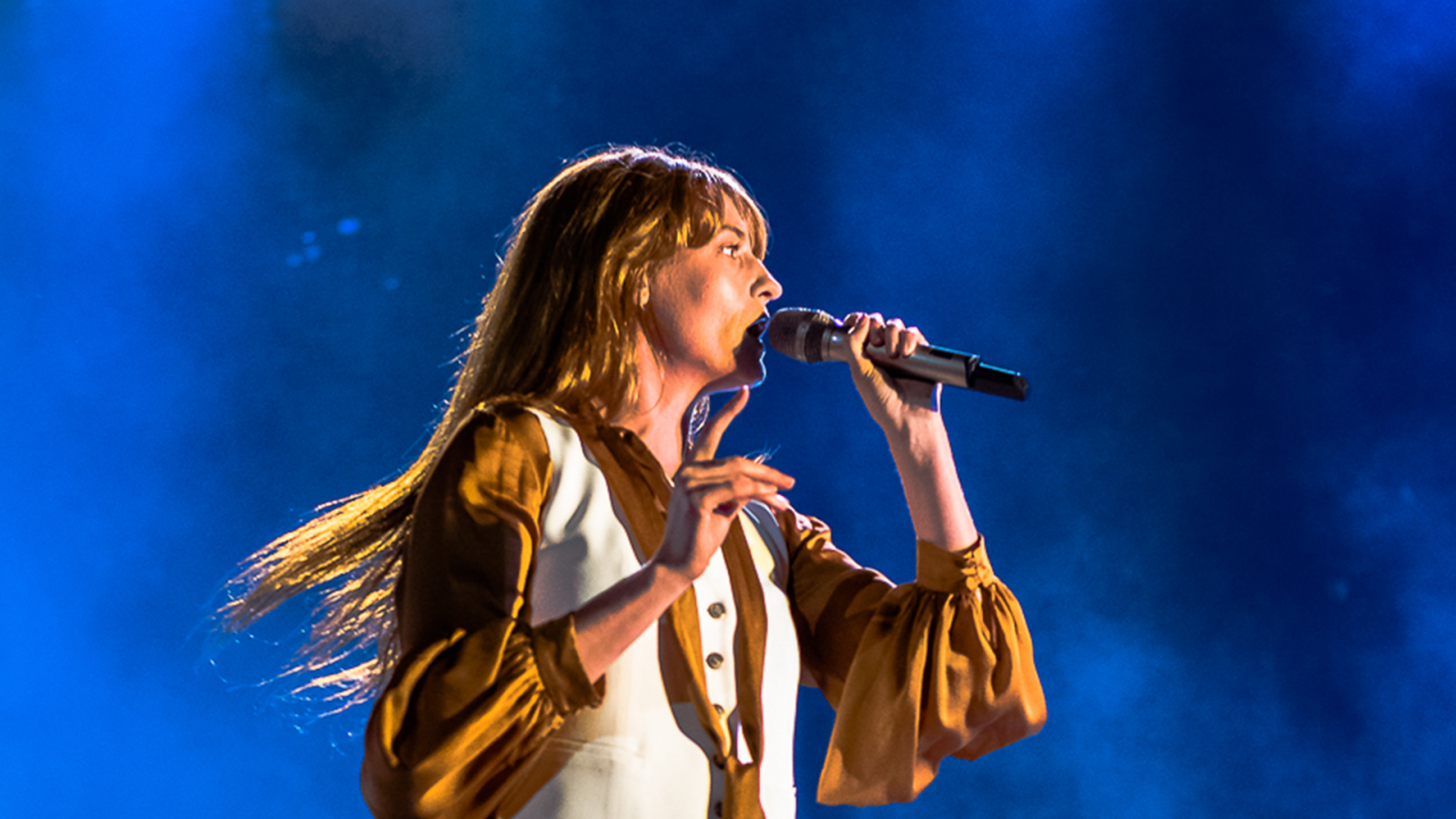 Escucha “Hunger” el nuevo tema de Florence + The Machine