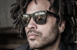 Lenny Kravitz nos conquista con su nuevo tema “Low”. Cusica plus.