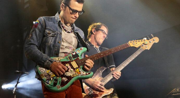 Weezer comparte su propia interpretación de «Rosanna» de Toto