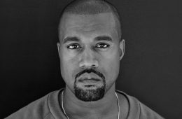 Kanye West estrenó su disco anoche en una fiesta en Wyoming. Cusica Plus.