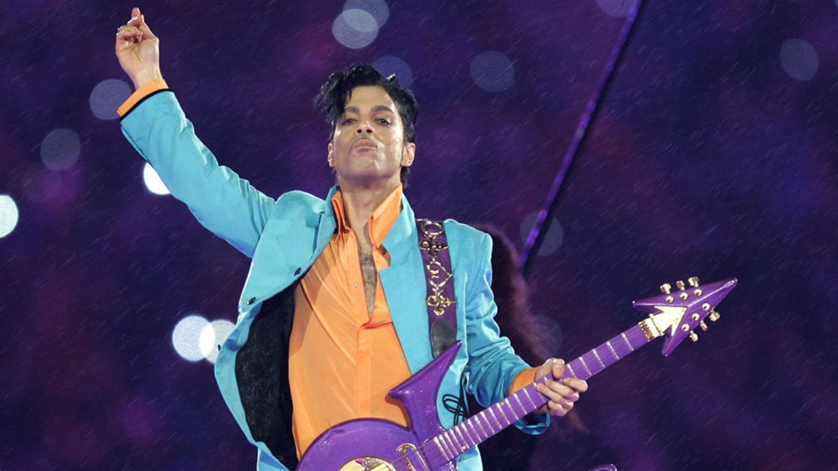 El nuevo álbum póstumo ‘Piano & A Microphone’de Prince ya tiene el primer adelanto