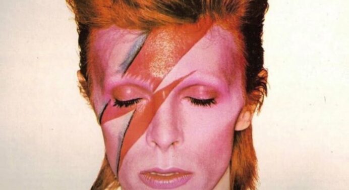 La primera grabación de estudio de David Bowie será subastada