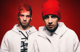 Twenty One Pilots publica videoclip de “Nico And The Niners”. Cusica Plus.