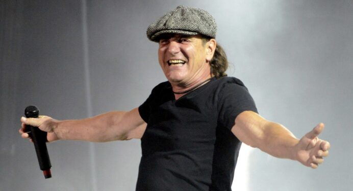 Brian Johnson fue visto alrededor del estudio de AC/DC