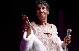 Funeral de Aretha Franklin se transmitirá en vivo y Ariana Grande actuará como homenaje. Cusica Plus.