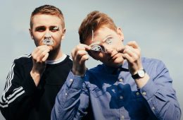 Disclosure baja el tempo en su nuevo sencillo. Cusica Plus.