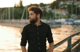 Passenger comparte su nuevo disco sorpresa ‘Runaway’. Cusica Plus.