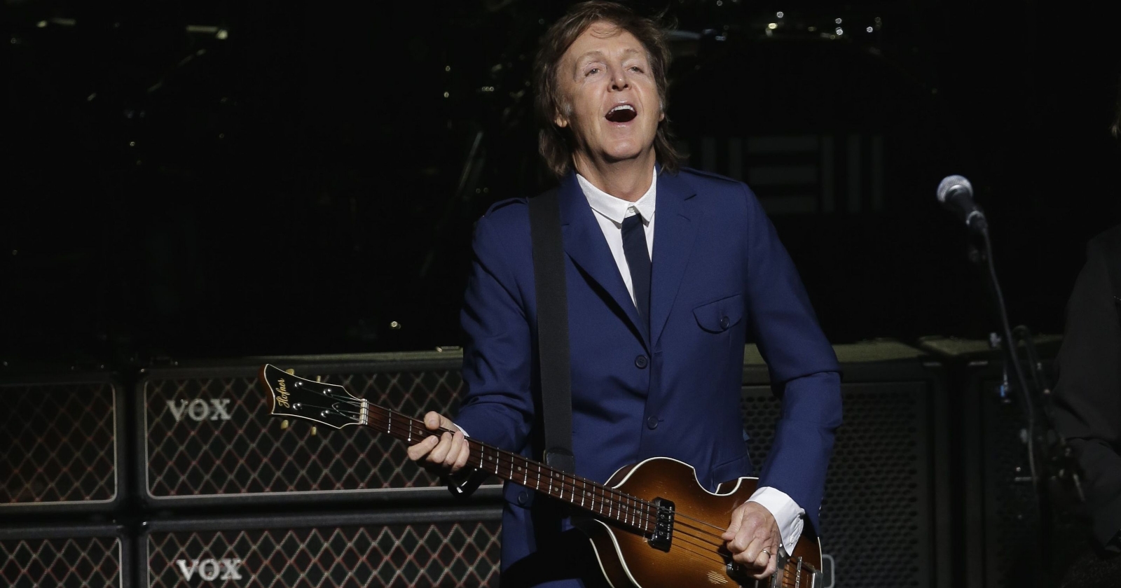 Paul McCartney estrena el video de “Back In Brazil”.Cusica Plus.