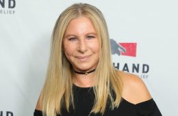 Barbra Streisand comparte un tema contra Trump, titulado “Don’t Lie To Me”. Cusica Plus.