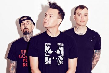Blink-182 cancela gira por mal estado de salud del baterista Travis Barker. Cusica Plus.