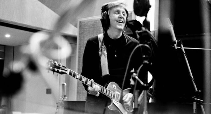Paul McCartney fue entrevistado por Howard Stern, y habló de la separación de The Beatles