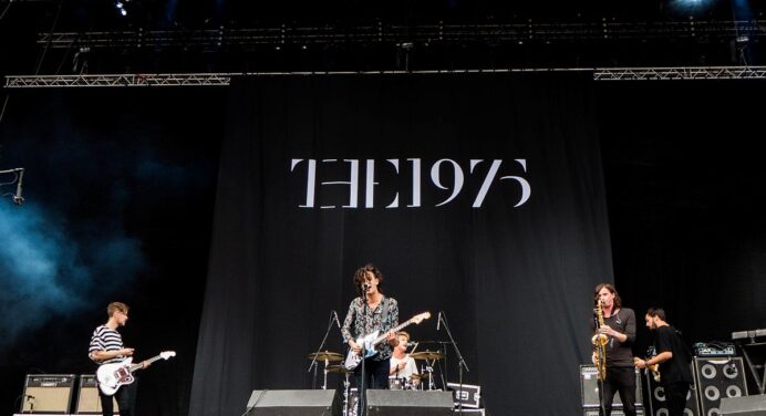 The 1975 estrena su nuevo tema “Sincerity Is Scary”