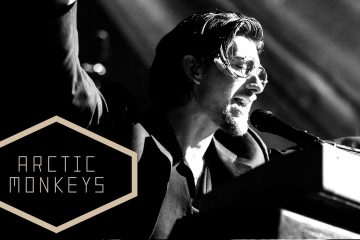 Arctic Monkeys anuncia nuevo sencillo, y publica un mini documental de la grabación de su último disco. Cusica Plus.