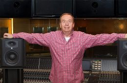 Muere Geoff Emerick, ingeniero de sonidos de éxitos de los Beatles. Cusica Plus.