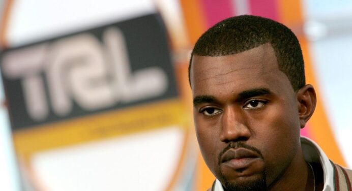Kanye West hará lo posible por ganar un Grammy a la mejor canción de rock
