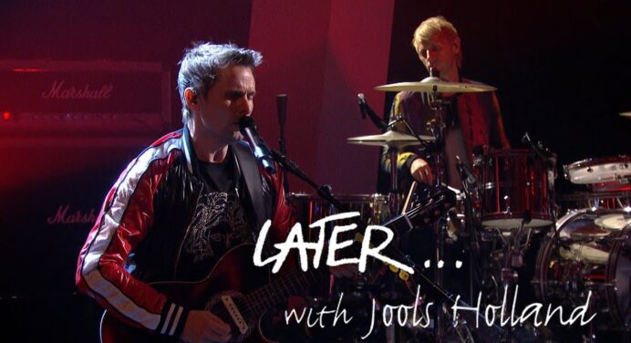 Muse cantó su nuevo tema “Pressure” en el Later… with Jools Holland