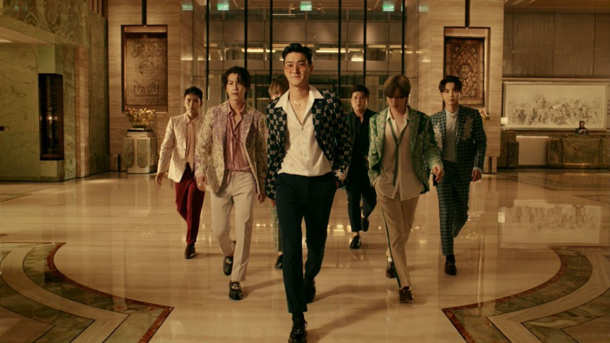Escucha la rara fusión del K-pop de Super Junior y lo latino de Reik en el tema “One More Time”. Cusica Plus.