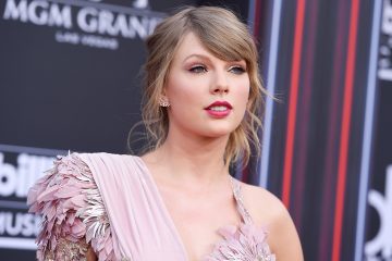 Taylor Swift se presentará abrirá los American Music Awards con una presentación. Cusica Plus.