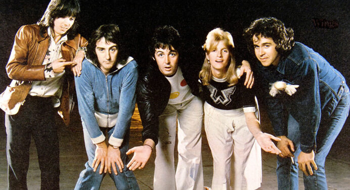 Paul McCartney está reeditando dos discos de su banda Wings