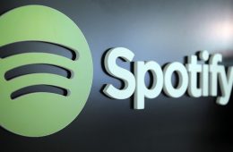Spotify tiene la mayor caída de sus acciones desde el verano. Cusica Plus.