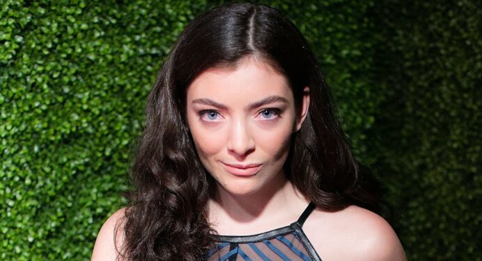 Lorde indica que puede estar grabando un nuevo disco y girará en torno a un piano