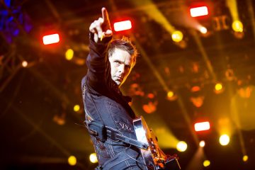 Muse comparte lista de reproducción videos de todos los temas de su nuevo disco. Cusica Plus