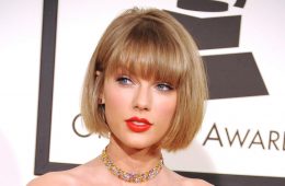 Taylor Swift firma nuevo contrato con Republic Records y Universal Music Group. Cusica Plus.