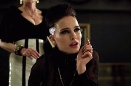 Natalie Portman interpreta un nuevo tema de Sia en el trailer de ‘Vox Lux’. Cusica Plus.