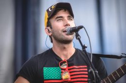 Sufjan Stevens explora la melancolia en “Lonely Man Of Winter”. Cusica Plus.