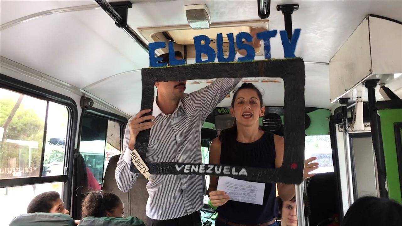 El Bus Tv, una propuesta innovadora para informar a los venezolanos. Cusica Plus.