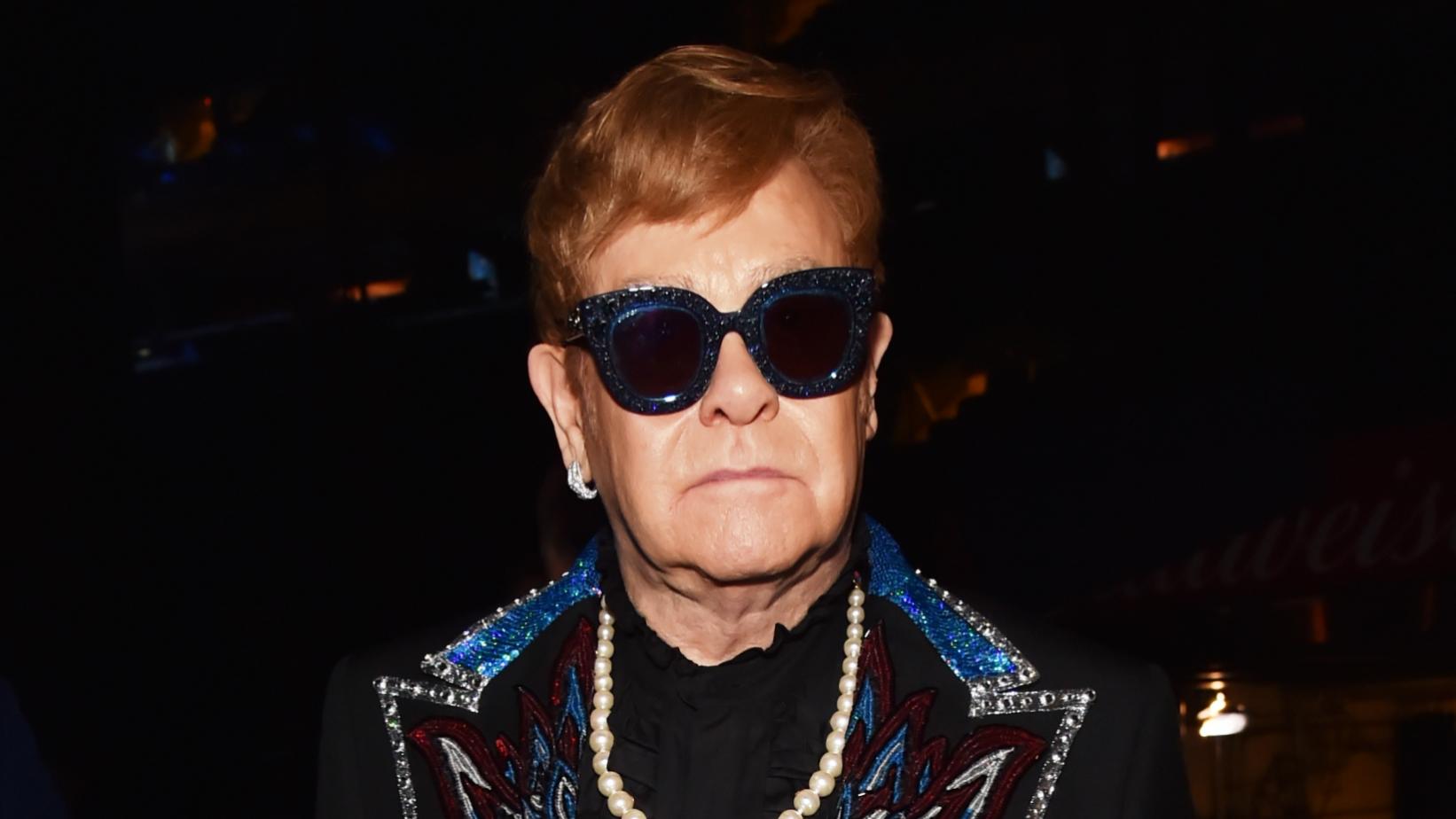 Elton John interpretó “Young Dumb & Broke” de Khalid en un nuevo Spotify Singles. Cusica Plus.