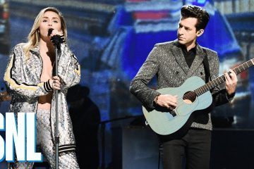 Miley Cyrus y Mark Ronson se presentaron en el SNL para cantar “Nothing Breaks Like A Heart”. Cusica Plus.
