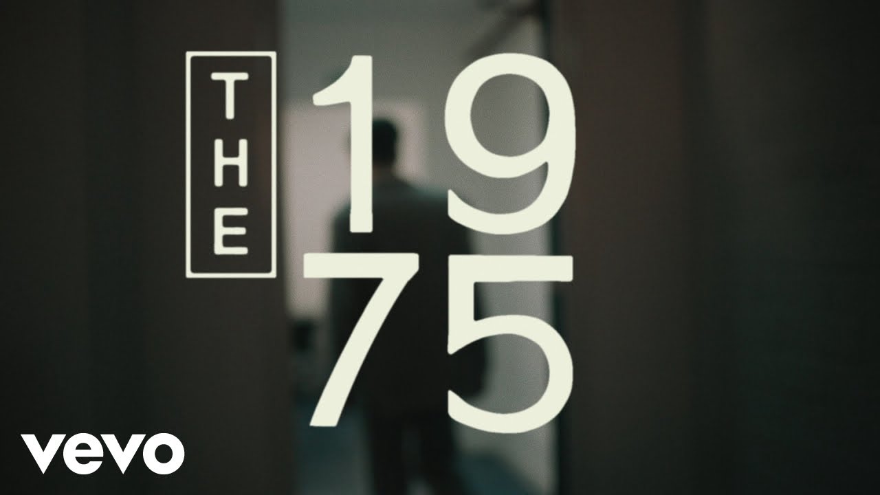 The 1975 comparte videoclip de su tema “It’s Not Living (If It’s Not With You)”. Cusica Plus.