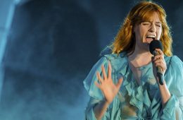 Escucha los dos nuevos temas de Florence And The Machine. Cusica Plus.