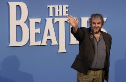 Peter Jackson será el director de una nueva película documental del The Beatles. Cusica Plus.