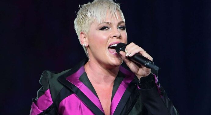 P!nk muestra un adelanto de su próximo disco con el tema “Walk Me Home”