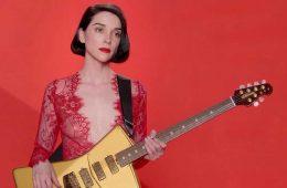 St. Vincent estrenó videoclip de su tema “Masseduction”. Cusica Plus.