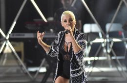 La ex Mecano Ana Torroja vuelve de la mano del Guincho y Rosalía. Cusica Plus