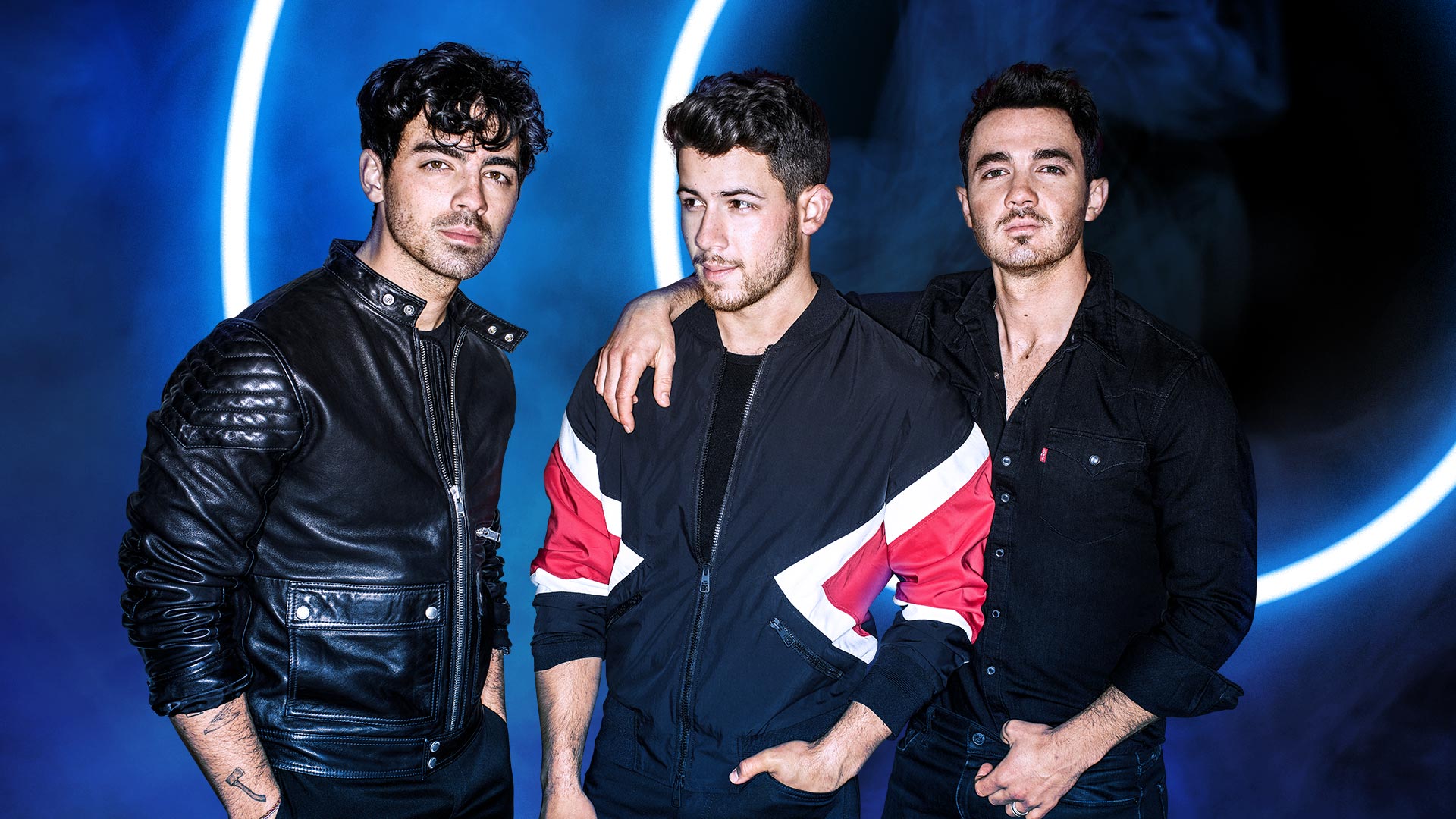 Los Jonas Brothers ponen fecha de salida para su disco de reunión ‘Happiness Begins’. Cusica Plus.