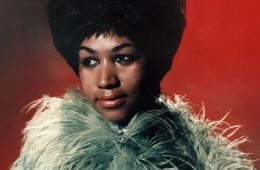 Aretha Franklin se le galardonó con el Premio Pulitzer Póstumo por su contribución a la música. Cusica Plus.