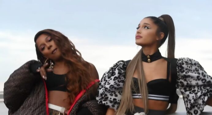 Ariana Grande comparte su nuevo tema “Monopoly” junto a Victoria Monét