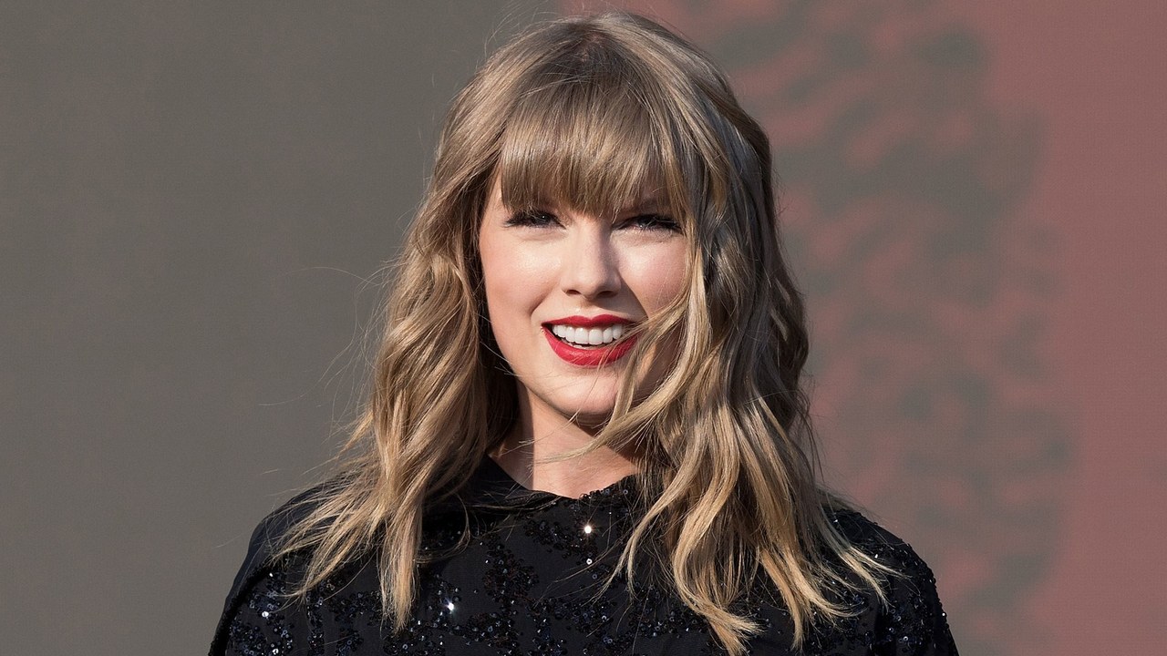 Taylor Swift donó 113.000 dólares a un movimiento LGBTQ de Tennessee. Cusica Plus.