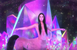 kacey Musgraves comparte el videoclip de “Oh, What a World” donde es un centauro. Cusica Plus.