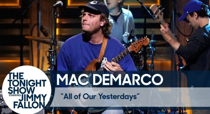 Mac DeMarco llegó al show de Jimmy Fallon para cantar “All of Our Yesterdays”