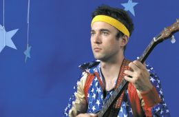 Sufjan Stevens comparte dos nuevos temas en apoyo a la comunidad LGBTQ+. Cusica Plus.