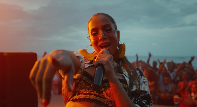 Ve el videoclip del tema “Make It Hot” de Anitta y Major Lazer