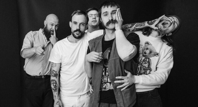 Idles se une a la serie de Tiny Desk Concert de NPR