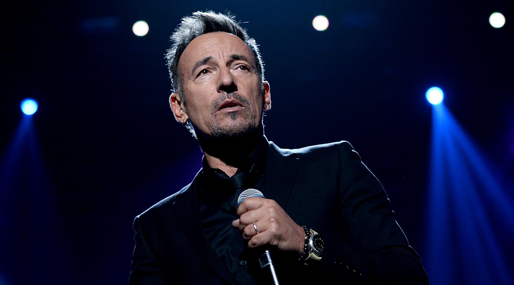 Escucha el tema inédito de Bruce Springsteen, ‘I'll Stand by You’ - Cúsica Plus